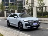 Audi Q4 e-tron 2023 Model 40 e-tron Trailblazer — миниатюра 3