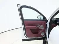 Wenjie M8 2025 Range Extended Ultra Edition 53.4kWh 6-Seater — миниатюра 17