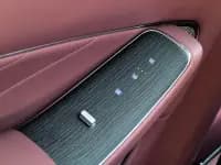 Wenjie M8 2025 Range Extended Ultra Edition 53.4kWh 5-Seater — миниатюра 26