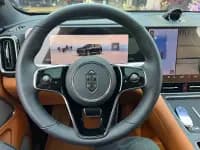 Wenjie M8 2025 Range Extended Max+ Version 53.4kWh 6-Seater — миниатюра 17