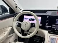 Wenjie M8 2025 Range Extended Max+ Version 53.4kWh 6-Seater — миниатюра 14