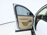 Wenjie M8 2025 Range Extended Max+ Version 53.4kWh 6-Seater — миниатюра 16