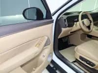 Wenjie M8 2025 Range Extended Max+ Version 53.4kWh 6-Seater — миниатюра 19