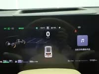 Wenjie M8 2025 Range Extended Max+ Version 53.4kWh 6-Seater — миниатюра 33