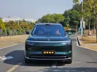 Wenjie M8 2025 Range Extended Ultra Edition 53.4kWh 6-Seater — миниатюра 2
