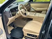 Wenjie M8 2025 Range Extended Max+ Version 53.4kWh 6-Seater — миниатюра 12