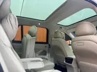 Wenjie M8 2025 Range Extended Max+ Version 53.4kWh 6-Seater — миниатюра 9