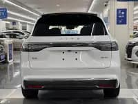 Wenjie M8 2025 Range Extended Max+ Version 53.4kWh 5-Seater — миниатюра 4