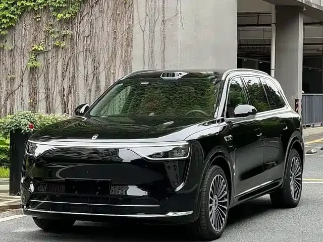 Wenjie M8 2025 Range Extended Max+ Version 53.4kWh 6-Seater