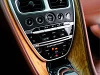 Aston Martin DB11 2019 4.0T V8 Coupe — миниатюра 17