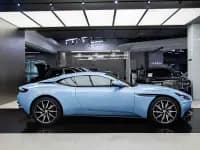 Aston Martin DB11 2019 4.0T V8 Coupe — миниатюра 11