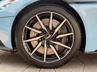 Aston Martin DB11 2022 4.0T V8 Coupe — миниатюра 8