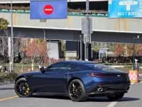 Aston Martin DB11 2017 4.0T V8 — миниатюра 11