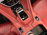 Aston Martin DB11 2022 4.0T V8 Volante — миниатюра 16