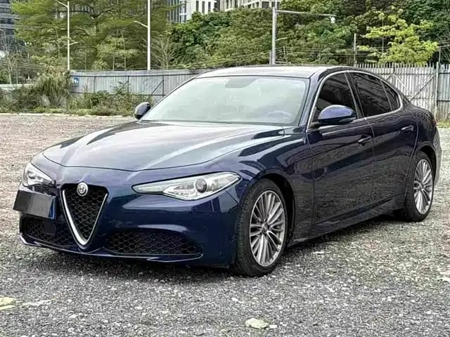 Giulia Juliet 2017 2.0T 200HP Luxury Edition