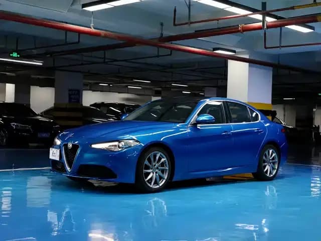 Giulia Juliet 2017 2.0T 200HP Luxury Edition