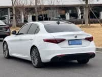 Giulia Juliet 2017 2.0T 280HP Luxury Edition — миниатюра 6