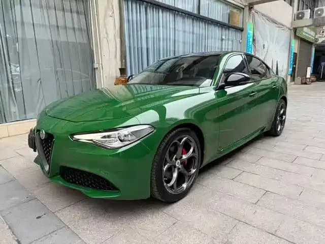 Giulia Juliet 2018 2.0T 200HP Luxury Edition Carbon Fiber Limited Edition