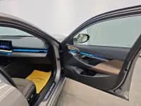 2024 BMW 5 Series 530Li Leading Edition M Sport Package — миниатюра 11