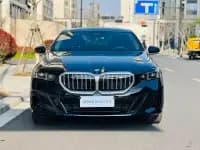 2026 BMW 5 Series 525Li M Sport Package — миниатюра 4