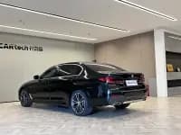 2021 BMW 5 Series 530Li Leading Edition M Sport Package — миниатюра 7