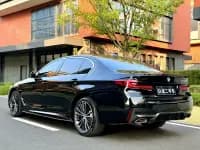 2023 BMW 5 Series 530Li Leading Edition M Sport Package — миниатюра 14