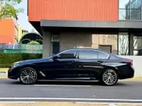 2023 BMW 5 Series 530Li Leading Edition M Sport Package — миниатюра 17