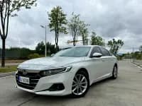 2022 Honda Accord 260TURBO Luxury Edition — миниатюра 1