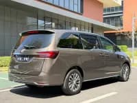 Buick GL8 2023 Facelift Land Business Class Luxury Edition — миниатюра 5