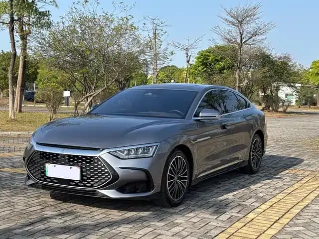 Han 2023 DM-i Champion Edition 121KM Deluxe