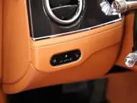 Flying Spur 2022 4.0T V8 Standard Edition — миниатюра 20