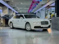 2016 Flying Spur 4.0T V8 Standard Edition — миниатюра 3