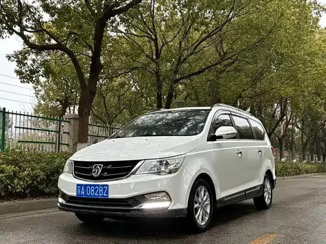 Baojun 730 2016 1.8L Manual Deluxe 7-Seater