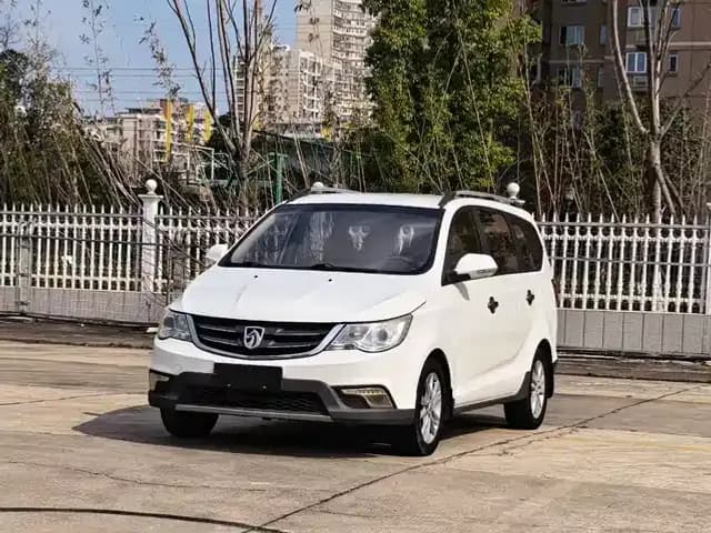 Baojun 730 2014 1.5L Manual Standard 7-Seater