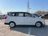 Baojun 730 2019 1.5L Manual Fashion 7-Seater National VI Emission Standard — миниатюра 8