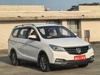 Baojun 730 2017 1.5T Manual Fashion 7-Seater National V Emission Standard — миниатюра 3