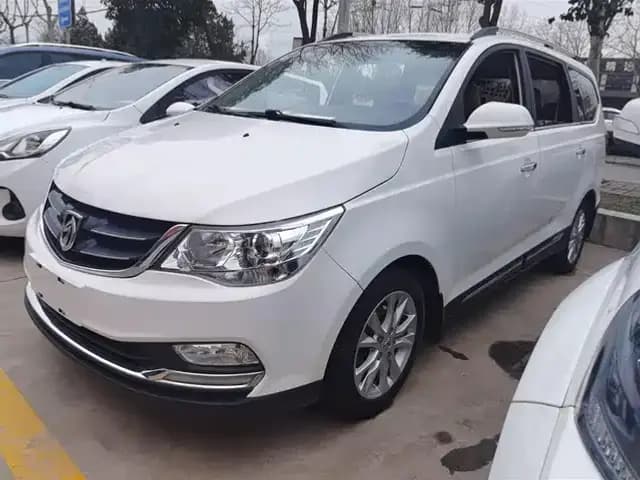 Baojun 730 2016 1.5L Manual Comfort 7-Seater National V Emission Standard