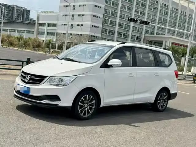 Baojun 730 2019 1.5L Manual Value Edition 7-Seater National VI Emission Standard