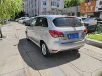 Beijing Automotive E-Series 2012 Hatchback 1.5L Automatic Comfort Edition — миниатюра 5