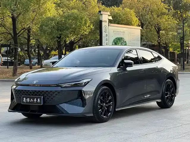 Changan UNI-V 2024 1.5T Premium Edition