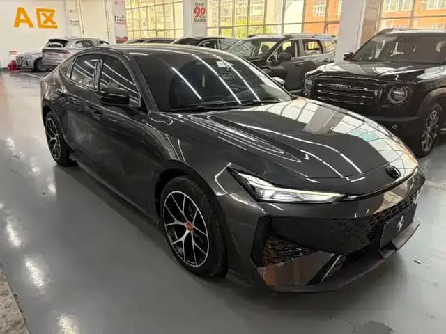 Changan UNI-V 2024 1.5T Premium Edition