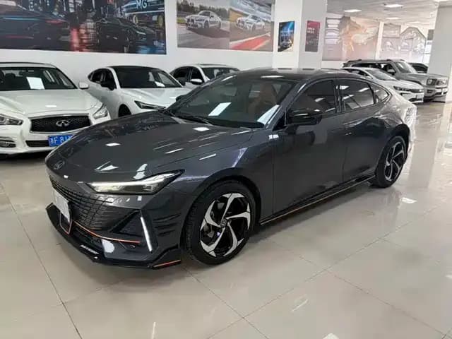 Changan UNI-V 2023 1.5T Sport Edition