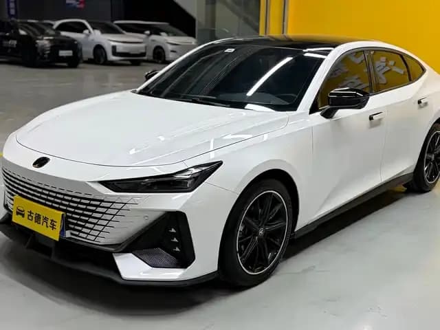 Changan UNI-V 2022 1.5T Premium Edition