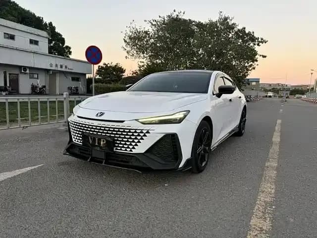 Changan UNI-V 2023 2.0T Speed Edition