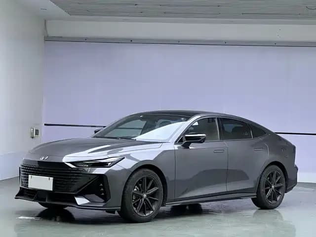 Changan UNI-V 2022 1.5T Premium Edition