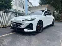 Changan UNI-V 2022 1.5T Premium Edition — миниатюра 1