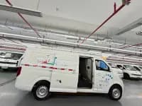 Crossstar V7 EV 2023 Model, 250km/h, High-Spec 2-Seater with Double Doors — миниатюра 9