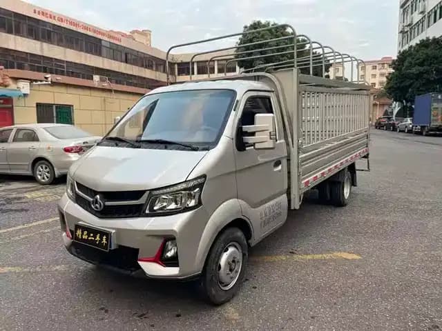 Crossover King X7 2025 Model 1.6L Single Cab Dual Rear Wheels Dong'an DAT18R 3.7m