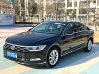 2017 Volkswagen Passat 330TSI DSG Luxury — миниатюра 1