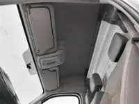 Xintu V80 2018 2.5T 6-speed manual van, short wheelbase, mid-roof, 2/3 seat — миниатюра 14